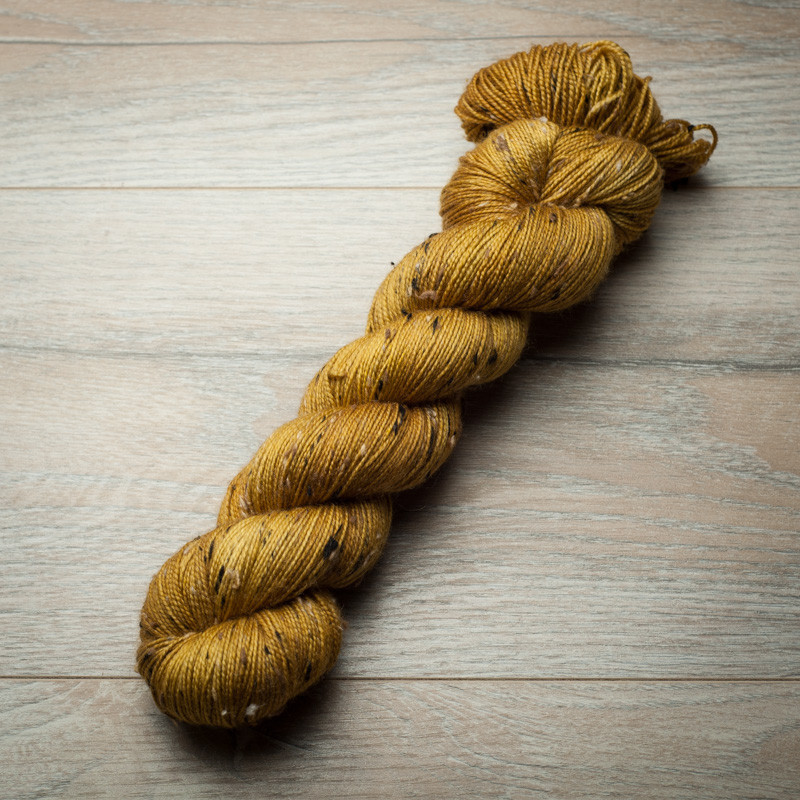 Second Quality - Donegal Tweed Ochrus Pochrus